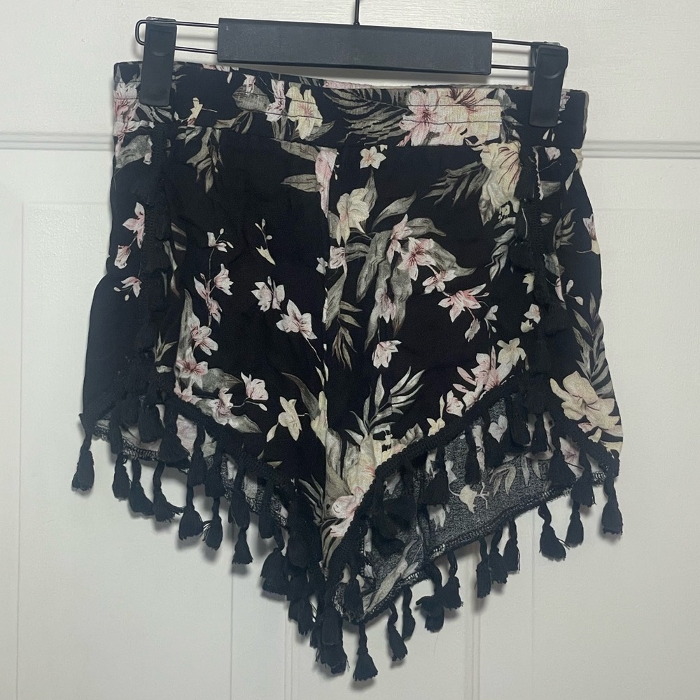 Floral Tassel Hem Shorts